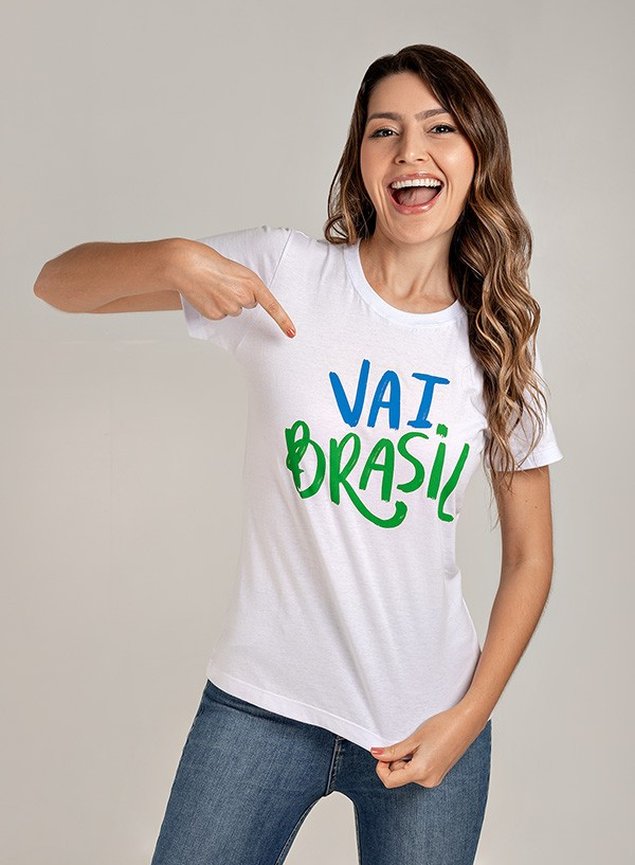 Camiseta Feminina Vai Brasil Branca Uzzy Algodão